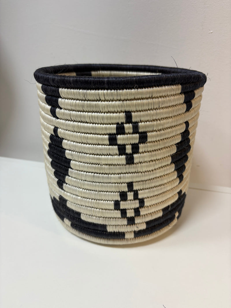 Rwanda basket