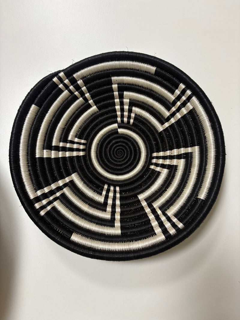 SWEET-GRASS BASKET M