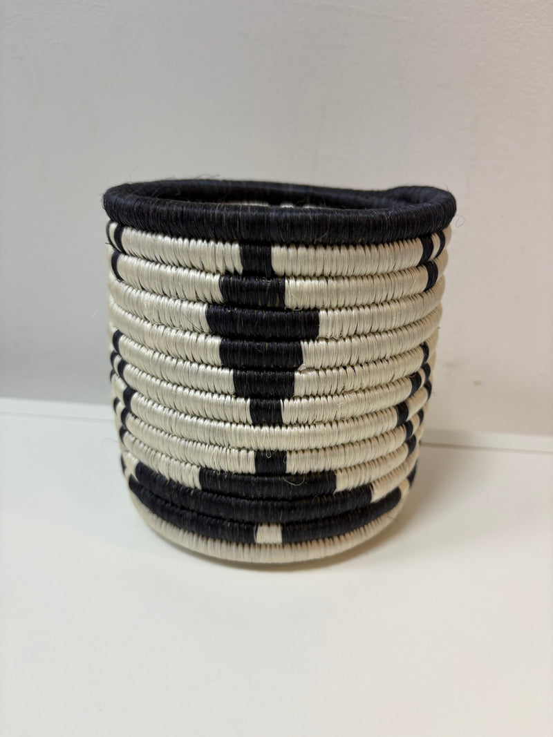 Rwanda basket