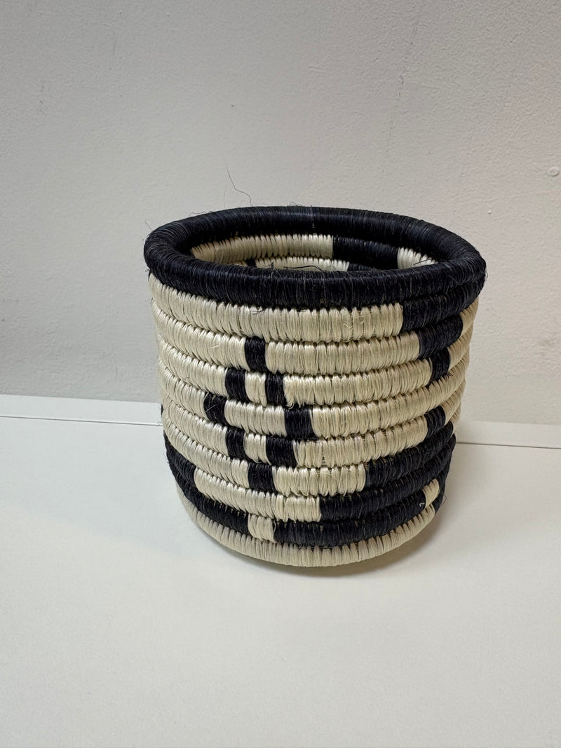Rwanda basket