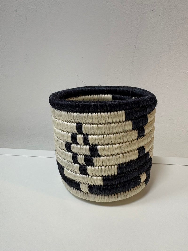 Rwanda basket