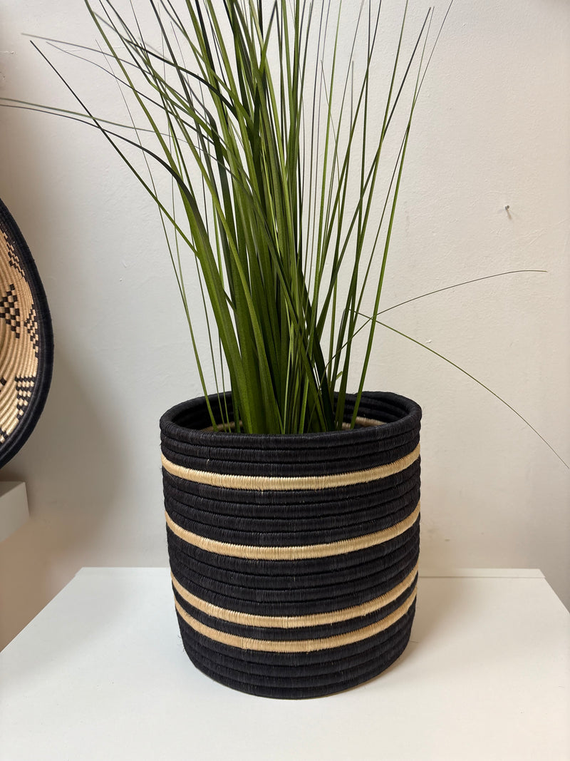 Rwanda basket