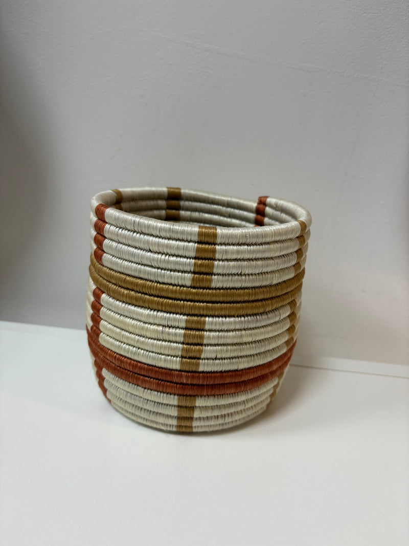 Rwanda basket