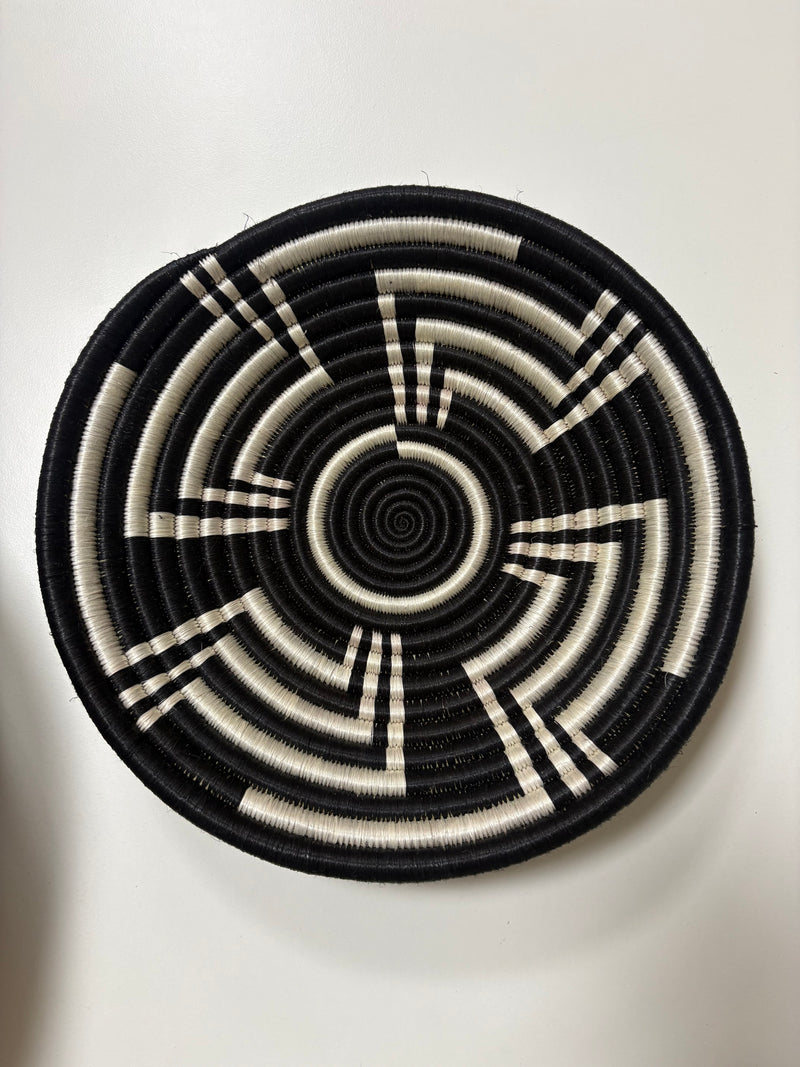 SWEET-GRASS BASKET M